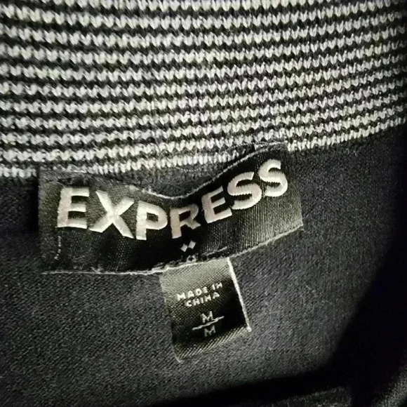 Express Men's Black Quarter Zip Pullover Business Casual Sweater Size Medium - Picture 8 of 9